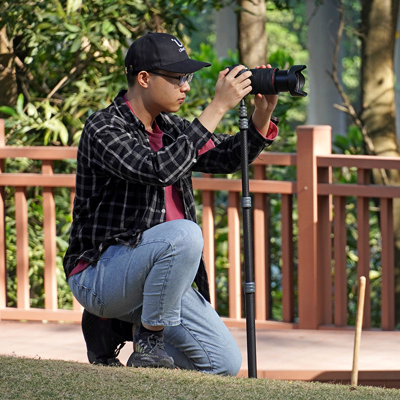 Ulanzi MT-49 Carbon Fiber Portable Light Stand / Camera Tripod(6.4') 2784 - Image 7
