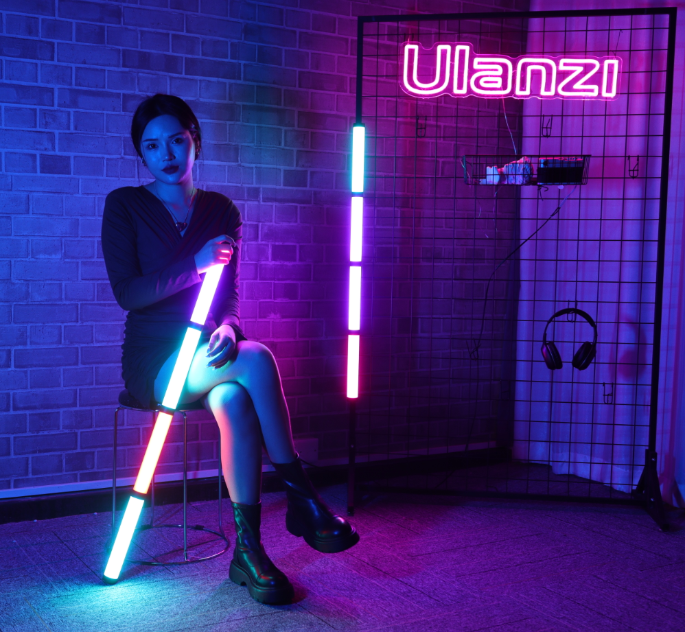 Ulanzi VL110 Magnetic RGB LED Tube Light (9.4) 2660 - Image 7